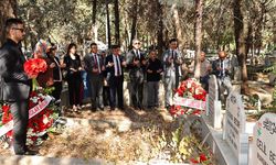 Adana Barosu'ndan Av. Savaş Bedir ve Hasan Fındıl Anma Töreni