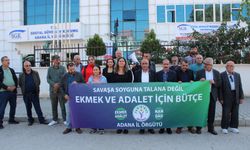 DEM Parti Adana İl Örgütü, SGK İl Müdürlüğü Önünde 'Ekmek ve Adalet İçin Bütçe' Talep Etti