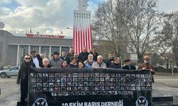 10 Ekim Barış Derneği'nden Ankara Garı'nda Anma Etkinliği: "Bu Ülkenin Kardeşliğe, Barışa İhtiyacı Var"