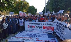 Adana'da Sağlıkçılar İş Bıraktı: "Haklıyız, Kararlıyız, Mücadeleye Devam!"