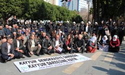 Adana'da DEM Partiden, Kayyım Atamalarına Karşı Demokratik Mücadele Çağrısı