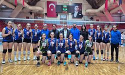 SEYHAN BELEDİYESPORLU GENÇ KADIN VOLEYBOLCULAR ADANA 2’NCİSİ OLDU