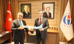 AJET GENEL MÜDÜRÜ KEREM SARP’TAN REKTÖR PROF. DR. DOĞAN’A ZİYARET