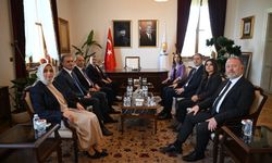 DEM Parti ile AK Parti Arasında Kritik Görüşme: Gündemde Barış, Demokratikleşme ve İnfaz Düzenlemeleri Vardı