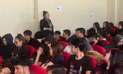 Ç.Ü.'de Lise ve Ortaokul Öğrencilerine Medya Okuryazarlığı Eğitimi Verildi