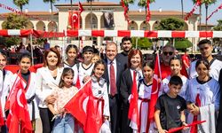 MERSİN’DE 19 MAYIS KUTLAMALARI RENKLİ GÖRÜNTÜLERE SAHNE OLDU