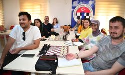 Satranç Yardımcı Antrenörlük Kursu Çukurova'da Başladı