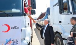 Büyükşehir Belediyesi;  Kızılay aracılığıyla Suriye’ye 3 tır insani yardım malzemesi gönderdi.
