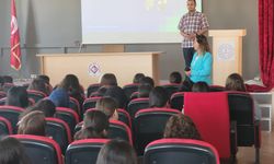 TÜBİTAK Bilim Söyleşileri kapsamında Ceyhan’da Lise Öğrencilerine Afet Farkındalığı Anlatıldı