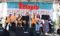 Adana’da 1 Mayıs Coşkusu Uğur Mumcu Alanı’na Sığmadı: “Bu Düzen Değişecek!”