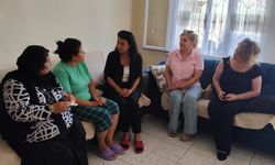 CHP Tarsus İlçe Kadın Kolları Ev Ziyaretlerine Devam Ediyor