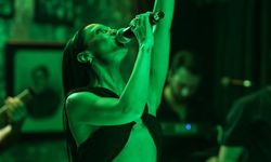 Aybüke Albere’den Samimi İtiraf: “Çocukluk Aşkım Çelik’ti!”