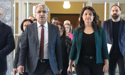 DEM Parti’den “İmralı Notları” İddialarına Sert Tepki: “Tahrif Edilmiş Belgelerle Güven Zedeleniyor”