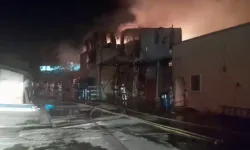 İstanbul Çekmeköy’de sünger fabrikası yandı