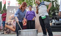 Meral Seçer: “Aşure etkinliği, her yıl birbirinden farklı ve güzel görüntülere sahne oluyor”
