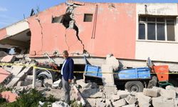 Ayhan Barut'tan iktidara deprem tepkisi  "Önlenebilir acılar bir daha yaşanmasın"