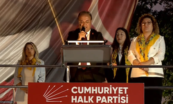 Özgür Özel: “Ant olsun ki diz çökmeyeceğiz, ant olsun ki teslim olmayacağız”