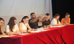 Seyhan Belediyesi kreşlerine yerleşecek çocuklar, noter huzurunda gerçekleşen kura çekimi ile belirlendi