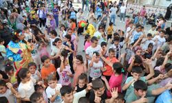 Yüreğir Belediyesi Çocuk Şenlikleri Başladı
