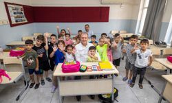 1. SINIF ÖĞRENCİLERİNİN İLK ÇANTALARI BAŞKAN SEÇER’DEN