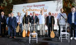 İzmir Bornova’da 'Aşıklar Bayramı' coşkusu