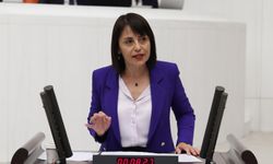 Kezban Konukçu’dan MEB’e: “Bağış baskısı, servis krizi ve anadilde eğitim engeli araştırılsın”