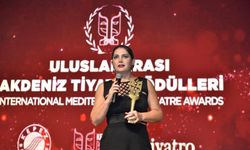 Uluslararası Akdeniz Tiyatro Ödülleri Kepez'de Sahiplerini Buldu: Fatma Gülâra Işık Tuğcu Ödüllendirildi