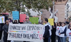 Ahlakın Yasal Kuşatması: Çanakkale’den Meclis’e LGBTİ+ Varlığına Yönelik Kapsamlı Yasak ve Saldırı