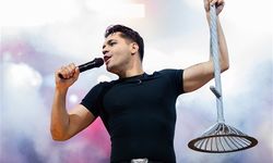 Emir Can İğrek’ten Gelibolu’da Anlamlı Sahne