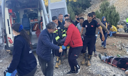 Mersin'de tarım işçilerini taşıyan minibüs devrildi: 5 ölü, 14 yaralı