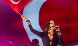 Zeynep Bastık’tan Cumhuriyet Bayramı Coşkusu