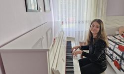 10 Kasım’da “Premier”ini ÇSG Çukurova Okulu’nda piyanoyla seslendirecek