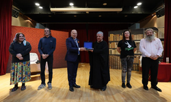 Yüreğir’de Gençler “Pembe Aslında Siyahtır” Oyununda Buluştu