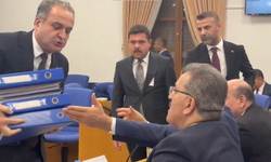 İskender Bayhan, Marx’tan Günümüze İşçi Sınıfının Çığlığı: “Sermaye Vampir Gibi Emeğimizi Emiyor”