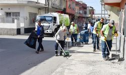 SOKAKLAR BAYRAM ETTİ: SEYHAN BELEDİYESİNDEN TEMİZLİK ATAĞI