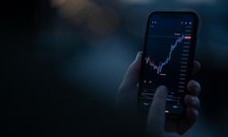 ABD Borsaları, Zayıf İstihdam Verilerine Rağmen Fed Umuduyla Yükseldi