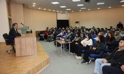 Rektör Beriş Öğrencilerle Buluşmaya Devam Ediyor