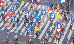 Cep Telefonları ve Gizlilik: Konum Verilerimiz Nasıl İzleniyor ve Satılıyor?