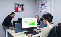 MERCEK’TE ‘DİJİTAL TASARIM VE CANVA’ KURSUNA YOĞUN İLGİ