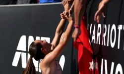 Zeynep Sönmez’ten Fair Play Örneği: Avustralya Açık’ta İkinci Tura Yükseldi