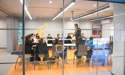 Sarıçam’da Kırsal Mahallelere İngilizce Desteği: 84 Çocuğa Eğitim