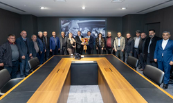 TARSUS MUHTARLAR DERNEĞİ’NDEN BAŞKAN SEÇER’E ZİYARET