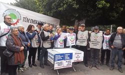 Tüm Emeklilerin Sendikası Adana Şubesi, 20 Bin TL Seyyanen Zam Talebiyle Eylem Yaptı