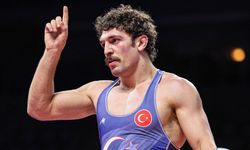 Milli Güreşçi Yüksel Sarıçiçek Zagreb’de Altın Madalyaya Uzandı