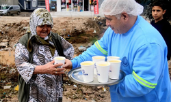 SEYHAN BELEDİYESİNDEN YAĞIŞ MAĞDURLARINA DESTEK ELİ