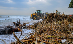 MERSİN BÜYÜKŞEHİR SELİN İZLERİNİ TÜM BİRİMLERİYLE SİLİYOR