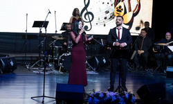 ANADOLU MOZAİĞİ BÜYÜKŞEHİR’İN ‘DİLDE TELDE ANADOLU’ KONSERİ’NE YANSIDI