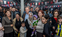 BAŞKAN SEÇER VE MERAL SEÇER TOROSLAR’DA BİNLERCE KİŞİYLE İFTAR SOFRASINDA BULUŞTU