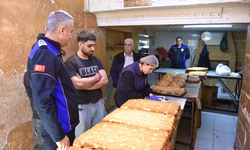 SEYHAN’DA HİJYEN KURALLARININ HİÇE SAYILDIĞI FIRIN MÜHÜRLENDİ