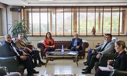 CHP’li Gülcan Kış MTSO’yu ziyaret etti: “Mersin Türkiye ekonomisi için stratejik bir merkez”